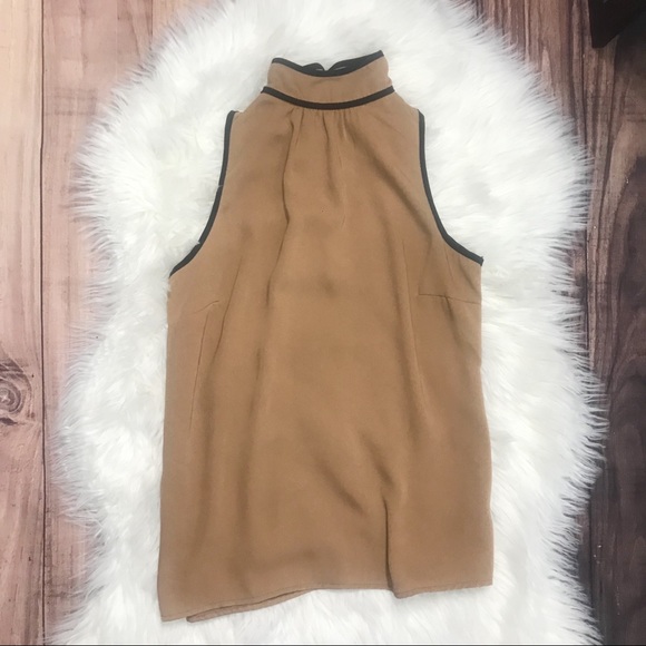 Mock neck blouse - Picture 4 of 6